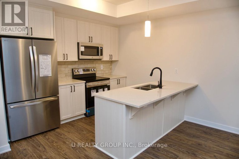 29256596/640-corporal-private/blossom-parkkemp-parkfindlay-creek/ottawa/ontario/K1X0M7_10