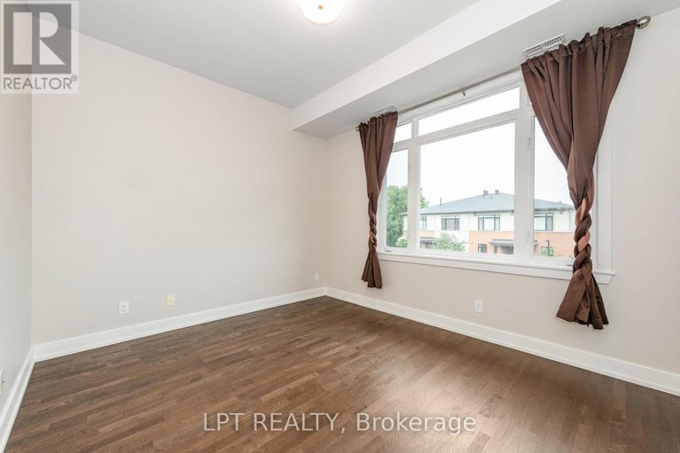 29175936/10-57-bergeron-private/chapel-hill/ottawa/ontario/K1C0C2_16