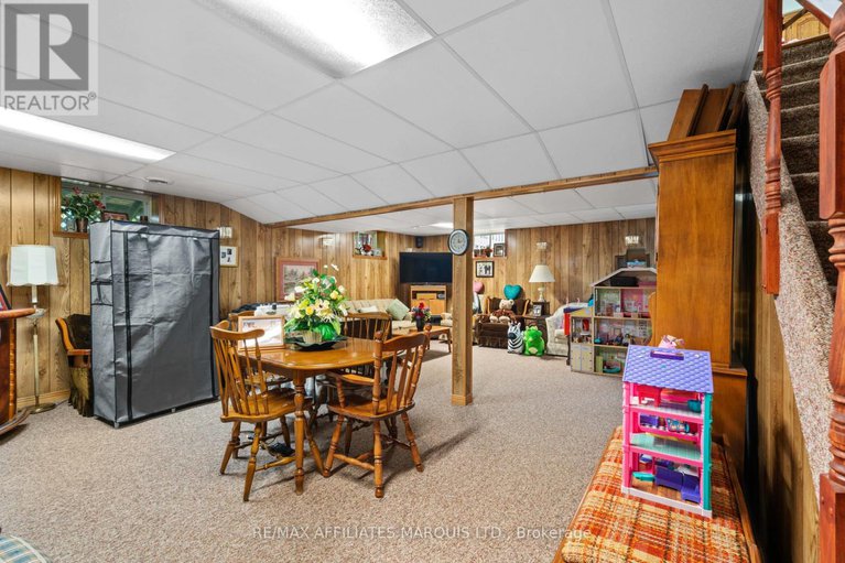 28562923/5454-nine-mile-road/south-glengarry-charlottenburgh-twp/south-glengarry/ontario/K0C1S0_23