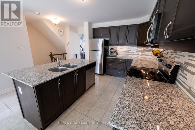 28835804/106-gelderland-private/emerald-meadowstrailwest/ottawa/ontario/K2V0H8_10
