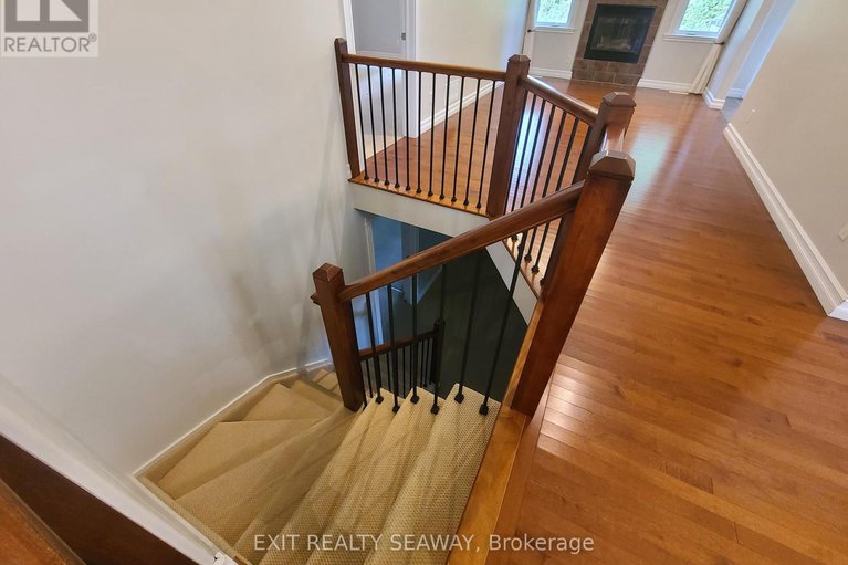 28854316/4294-schell-street/south-dundas-williamsburgh-twp/south-dundas/ontario/K0C2H0_16