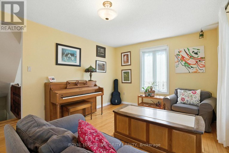 28965143/841-merivale-road/carlington/ottawa/ontario/K1Z5Z7_4