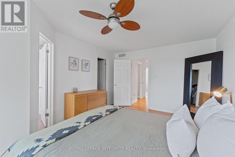 28556909/258-catamount-court/emerald-meadowstrailwest/ottawa/ontario/K2M0A9_20