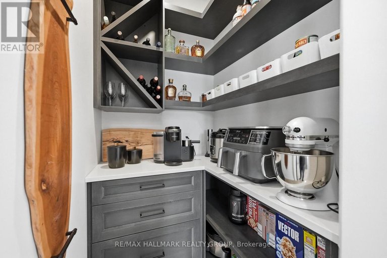 29467003/21-maxime-court/clarencerockland-twp/clarence-rockland/ontario/K0A2A0_11