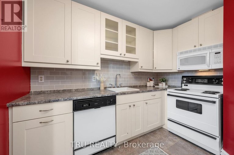 29555386/308-1-rosamond-street-e/almonte/mississippi-mills/ontario/K0A1A0_25