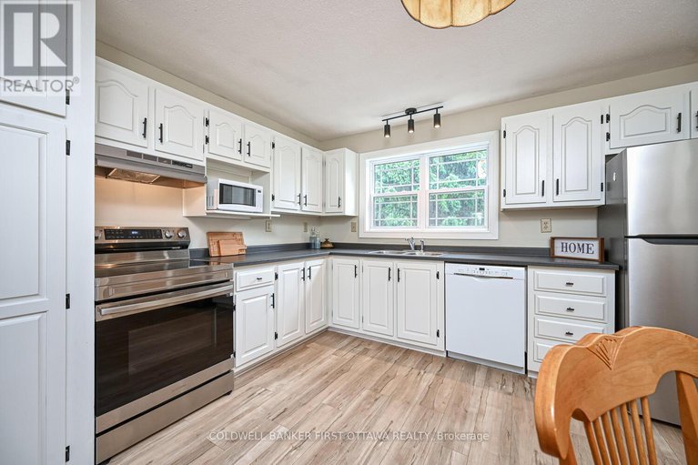 29416958/22-poole-creek-crescent/fringewood/ottawa/ontario/K2S1T6_15