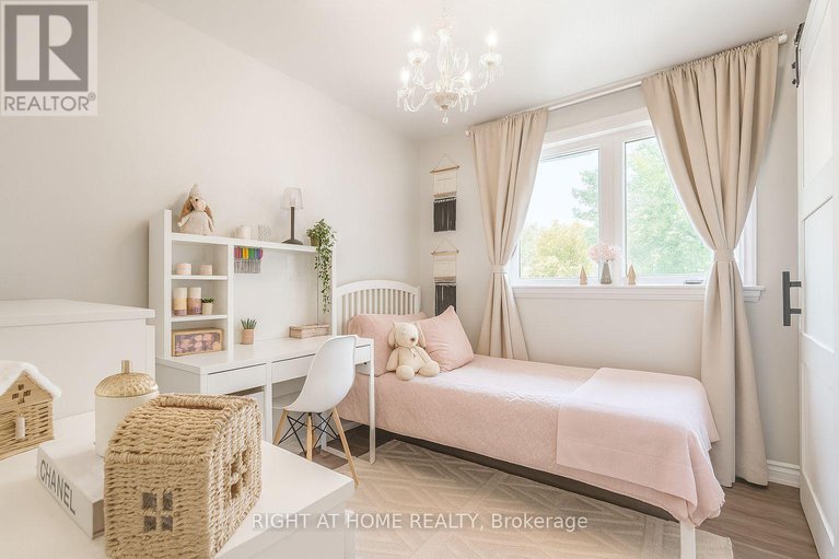 28945705/347-zephyr-avenue/britannia/ottawa/ontario/K2B5Z9_18