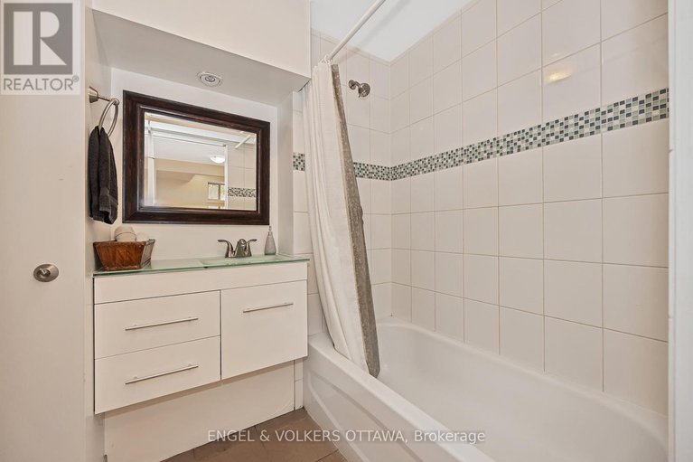 29030969/791-rock-road/north-grenville-twp-kemptville-south/north-grenville/ontario/K0G1S0_21