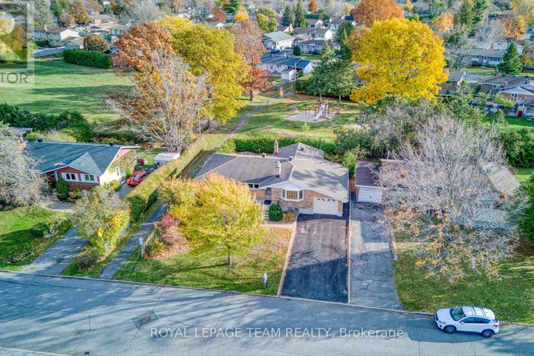 29083741/12-oakview-avenue/meadowlandscrestview/ottawa/ontario/K2G3A1_3