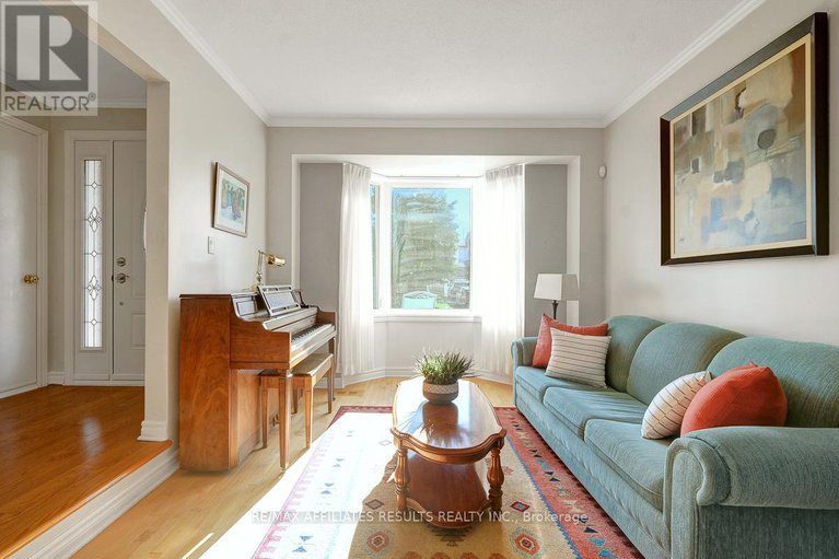 29048686/68-pheasant-run-drive/pheasant-run/ottawa/ontario/K2J2R4_7