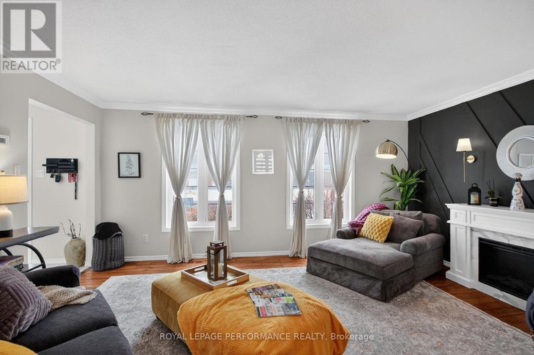 29573555/107-dunlop-crescent/village-of-russell/russell/ontario/K4R1B3_7