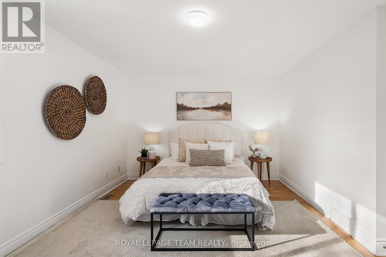 29367437/8-homestead-street/borden-farmstewart-farmcarleton-heightsparkwood-hills/ottawa/ontario/K2E7N8_32