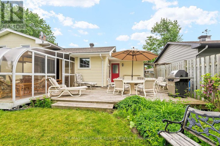 28581725/2143-hubbard-crescent/beacon-hill-north/ottawa/ontario/K1J6L3_30