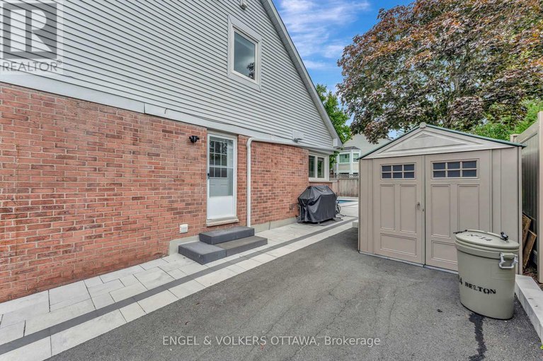 28838272/14-belton-avenue/stittsville-central/ottawa/ontario/K2S1G7_48