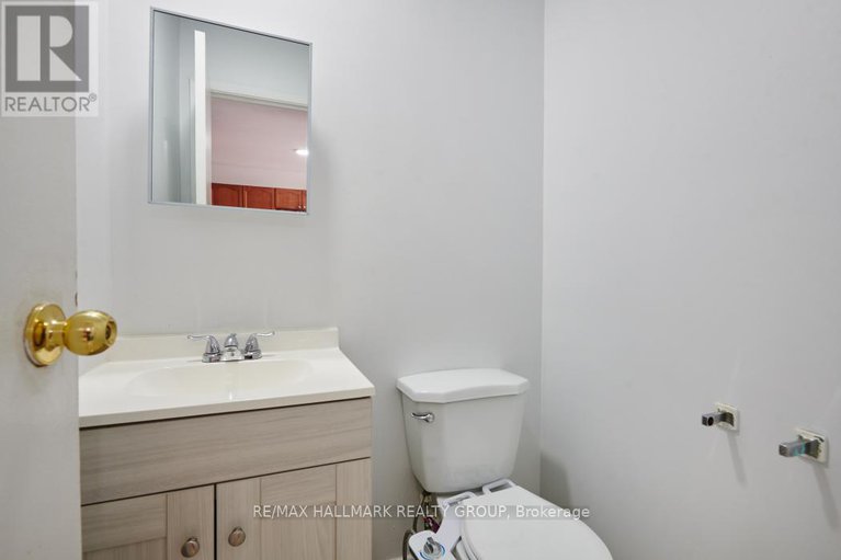 28685267/81-2772-pimlico-crescent/emerald-woodssawmill-creek/ottawa/ontario/K1T2A8_17