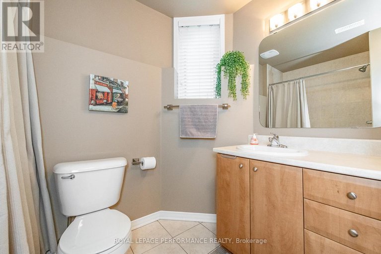28511798/14-111-steele-park-private/cyrville/ottawa/ontario/K1J0J2_20