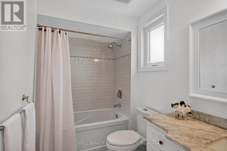 29124597/7-whitechapel-crescent/longfields/ottawa/ontario/K1S3G7_33