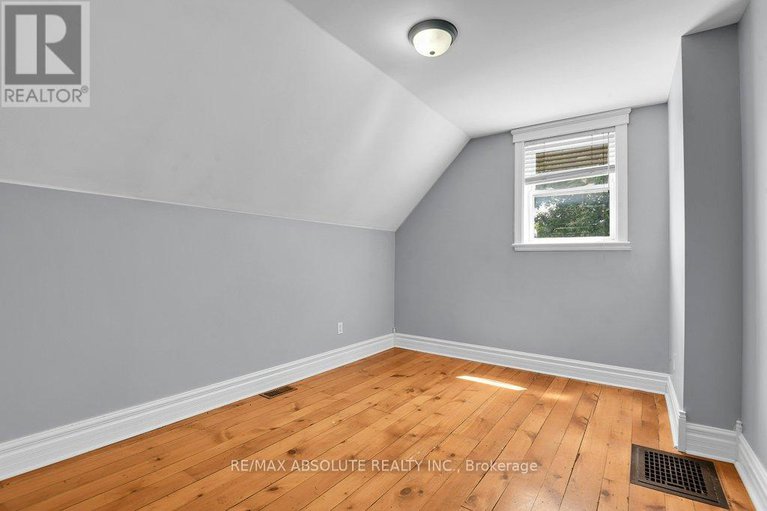 28648694/18597-dundas-street/south-glengarry-charlottenburgh-twp/south-glengarry/ontario/K0C1S0_24