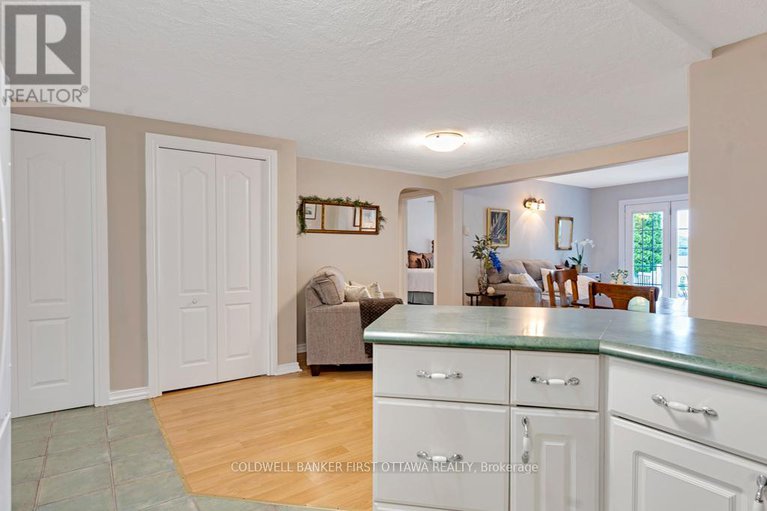28652257/160-mcveety-road/drummondnorth-elmsley-north-elmsley-twp/drummondnorth-elmsley/ontario/K7H3C7_12