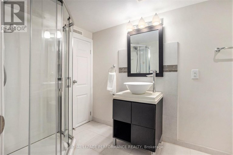 29524227/56-ipswich-terrace/morgans-grantsouth-march/ottawa/ontario/K2K2R3_27