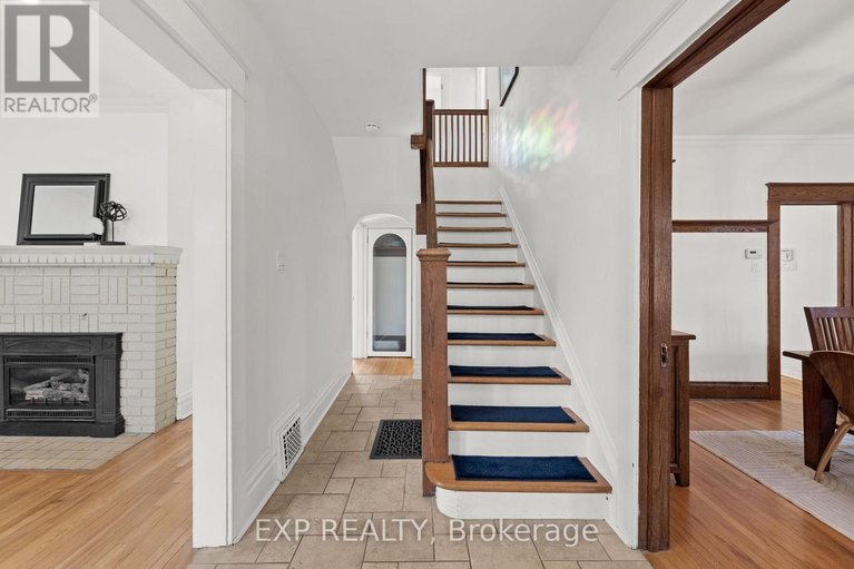 29682338/10-lakeside-avenue/dows-lake/ottawa/ontario/K1S3H2_6