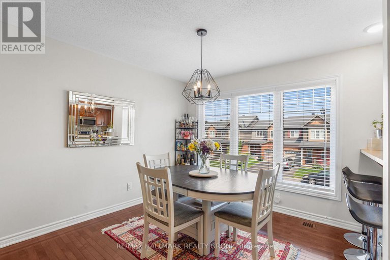 28798699/110-sunshine-crescent/notting-hillsummerside/ottawa/ontario/K4A0V3_11