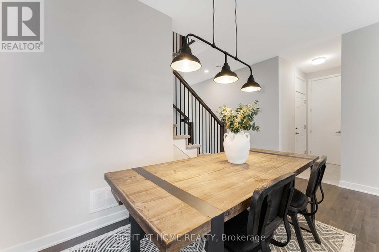 28824525/30-chasing-grove/btwn-franktown-rd-fallowfield-rd/ottawa/ontario/K0A2Z0_10