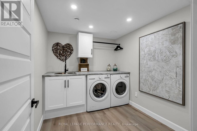 28627551/4-matthew-kieran-crescent/long-sault/south-stormont/ontario/K0C1P0_43