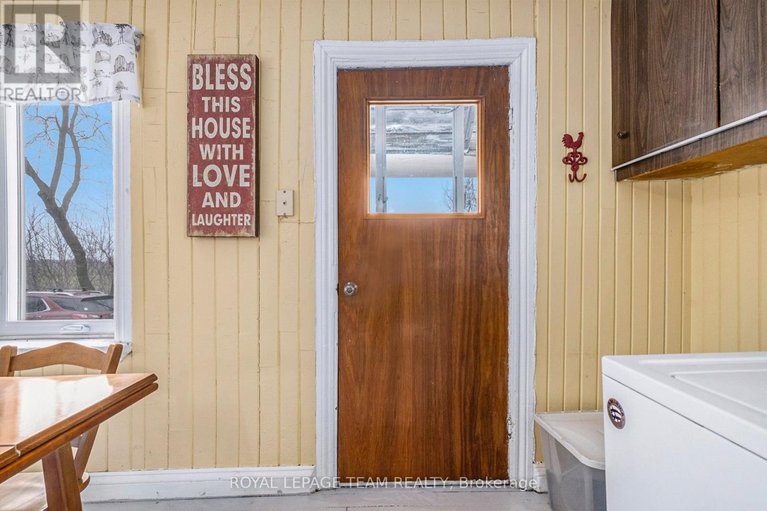 29587857/10296-marionville-road/north-dundas-winchester-twp/north-dundas/ontario/K4R1E5_6