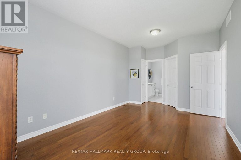 29011162/325-farincourt-crescent/avalon-west/ottawa/ontario/K4A0M6_17
