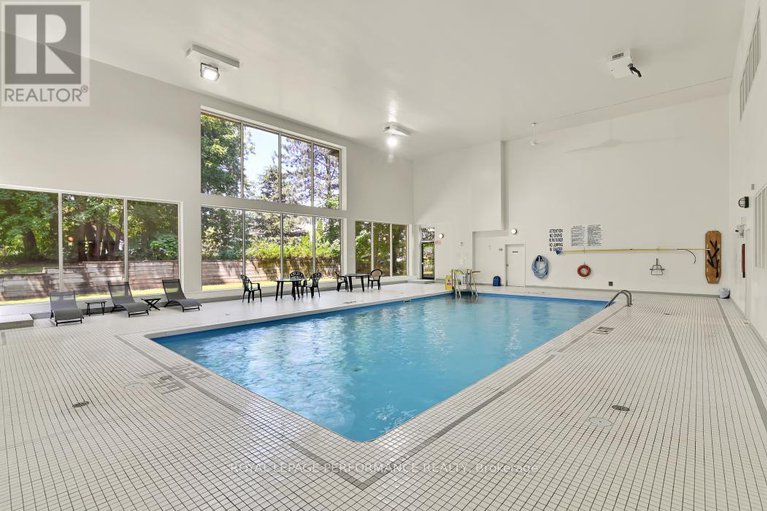28528107/409-250-brittany-drive/viscount-alexander-park/ottawa/ontario/K1K4M1_26