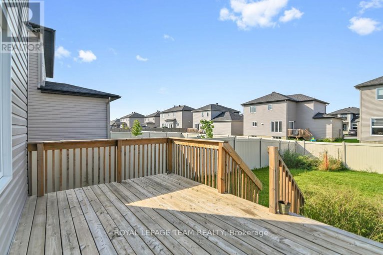 28851206/69-duncanville-street/village-of-russell/russell/ontario/K4R0E9_32