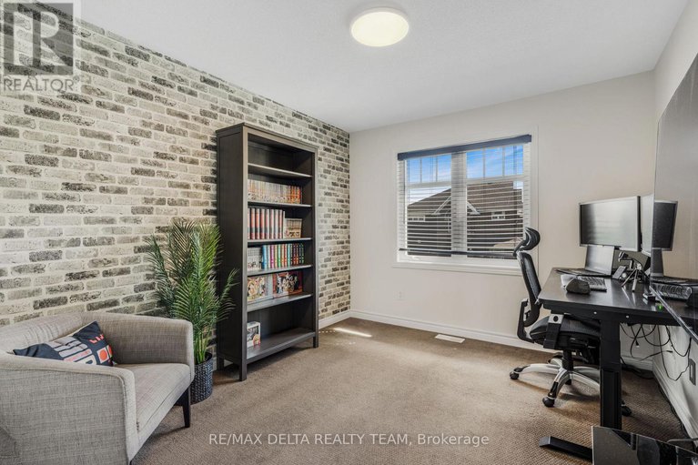 28643718/564-langelier-avenue/mer-bleuebradley-estatesanderson-park/ottawa/ontario/K1W0E7_23
