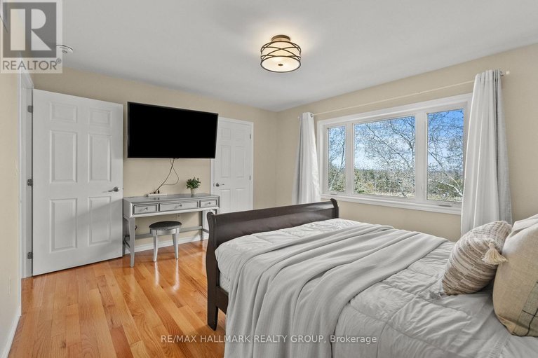 29573198/2431-dunning-road/cumberland-west/ottawa/ontario/K4C1L8_14