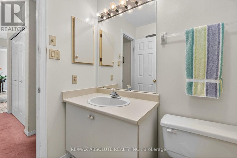 29344772/18-pine-needles-court/stittsville-central/ottawa/ontario/K2S1G5_40