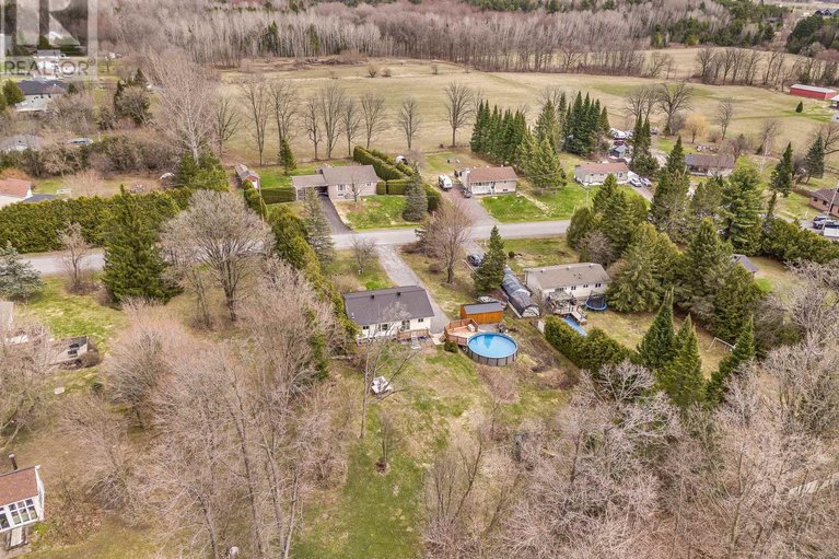 29643565/1-clarence-court/clarencerockland-twp/clarence-rockland/ontario/K4K1K7_32