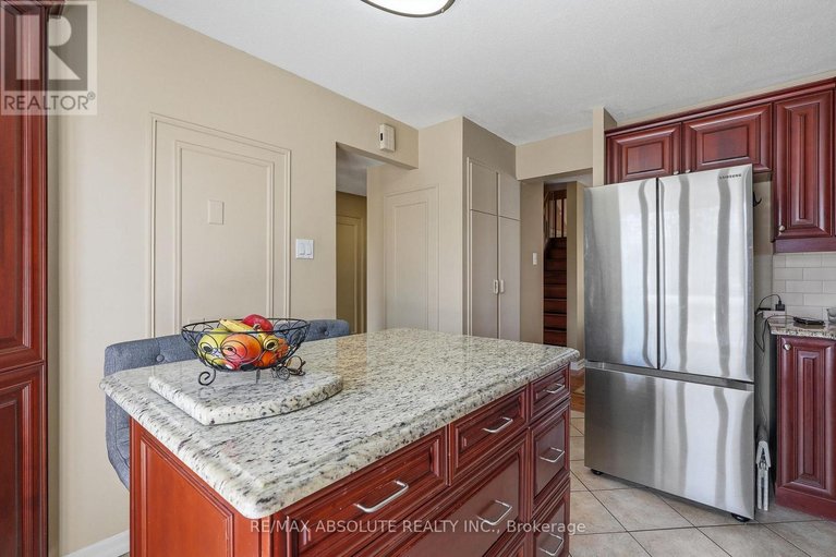 29579174/1594-st-georges-street/bilberry-creekqueenswood-heights/ottawa/ontario/K1E2M9_6