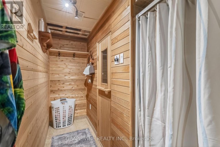 29622142/322-foxridge-way/strandherd/ottawa/ontario/K2J0V7_28