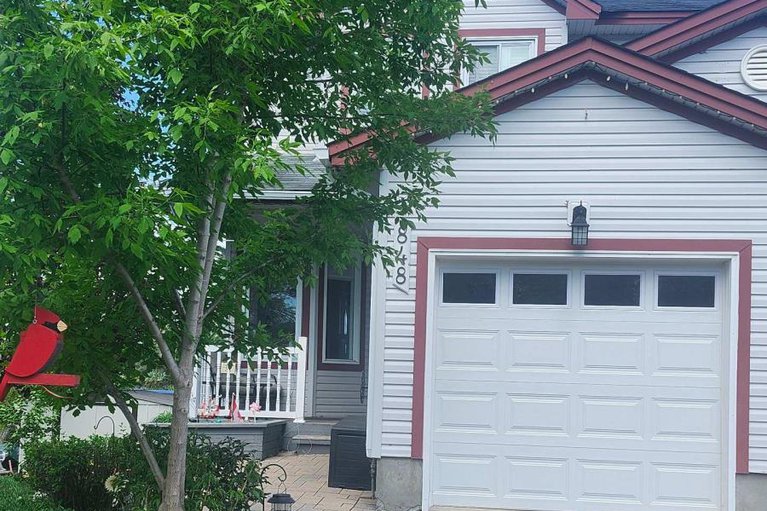 28853465/848-maley-street/kemptville/north-grenville/ontario/K0G1J0_1