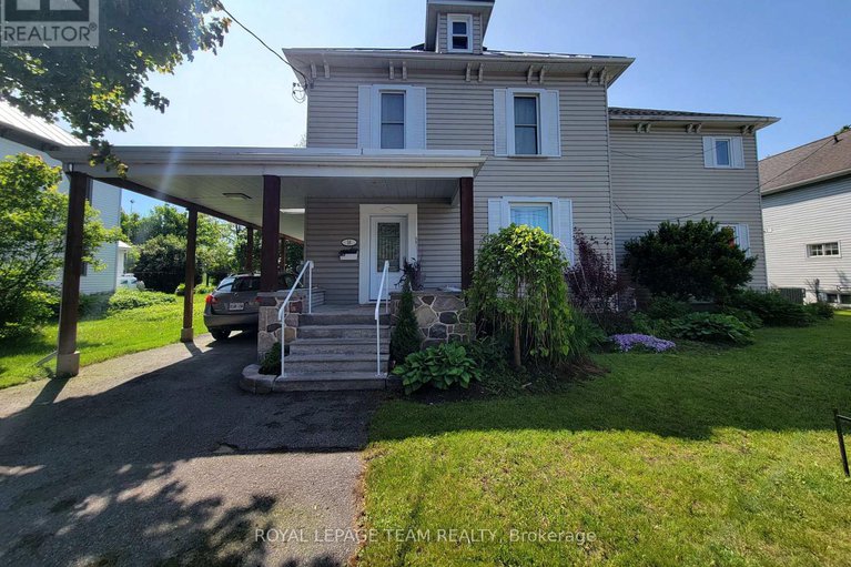 28427099/16-peter-street-s/maxville/north-glengarry/ontario/K0C1T0_1