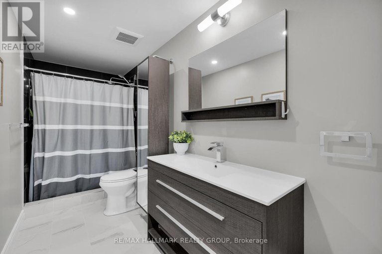 28804570/3-409-montfort-street/cardinal-glen/ottawa/ontario/K1L8G8_19