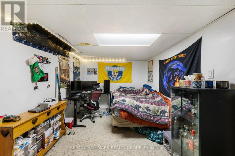 29405879/857-nesting-way-nw/fallingbrookgardenway-south/ottawa/ontario/K4A3X3_33