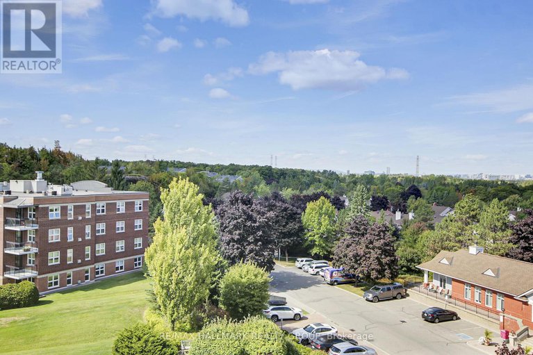 28856481/608-136-darlington-private/hunt-clubwestern-community/ottawa/ontario/K1V0X6_26