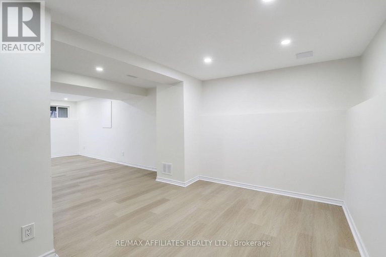 29170194/37-472-sandhamn-private/hunt-club-parkgreenboro/ottawa/ontario/K1T2Z4_35