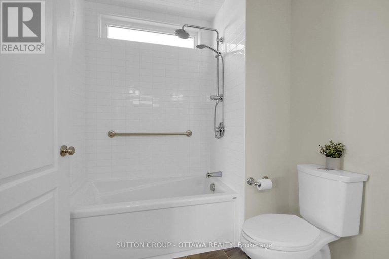 28627249/809-carnelian-crescent/riverside-southgloucester-glen/ottawa/ontario/K1X0A8_28