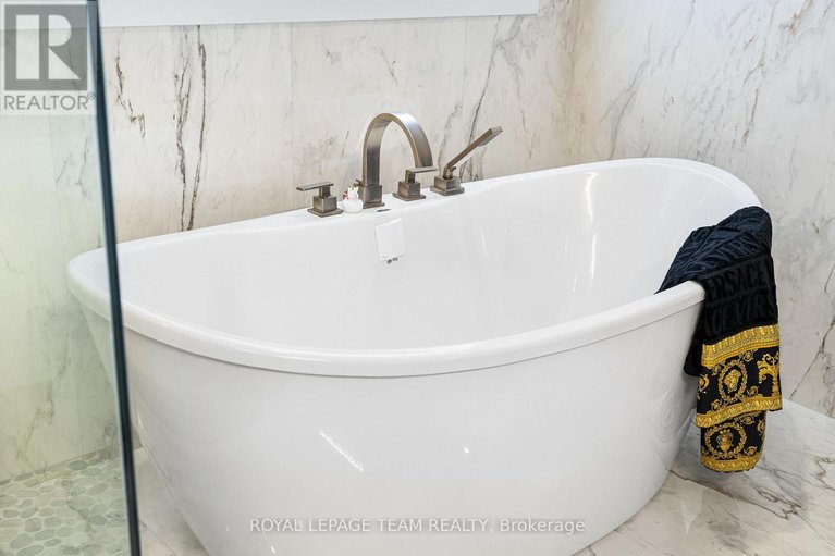 29671649/649-bridgeport-avenue/mahogany-community/ottawa/ontario/K4M0W9_36