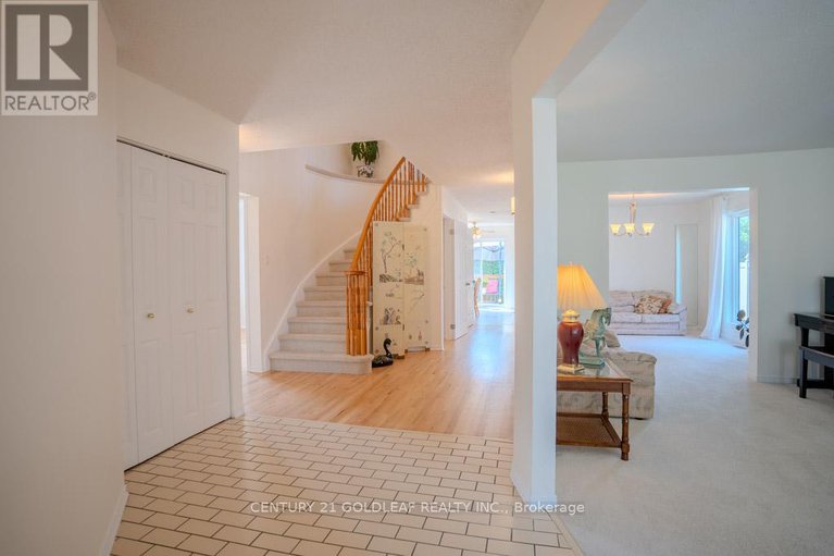 28627502/612-chenier-way/fallingbrookpineridge/ottawa/ontario/K4A1R1_4