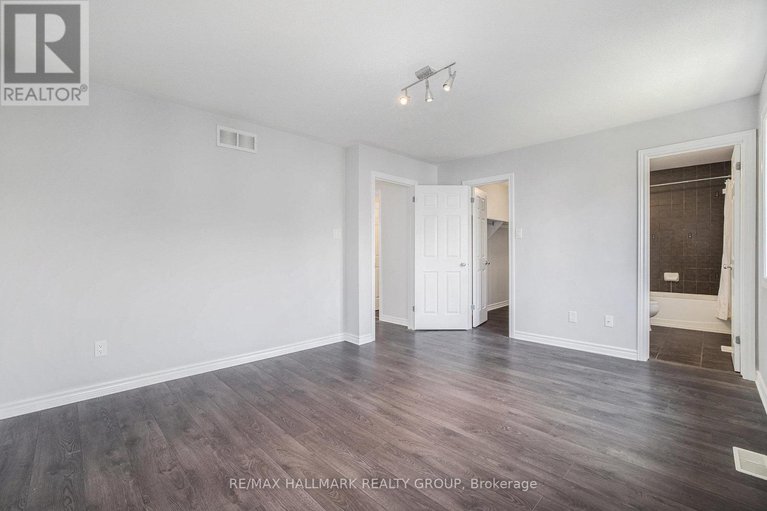 28429150/548-paul-metivier-drive/strandherd/ottawa/ontario/K2J0M9_18