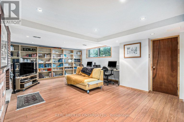 28867748/805-nicholson-avenue/mooneys-bayriverside-park/ottawa/ontario/K1V6N4_24