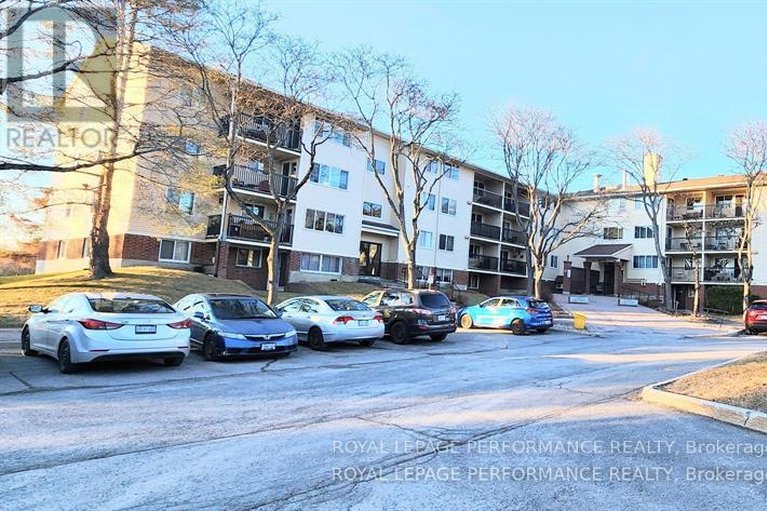 29637744/112-6470-bilberry-drive/orleans-wood/ottawa/ontario/K1C4P1_1